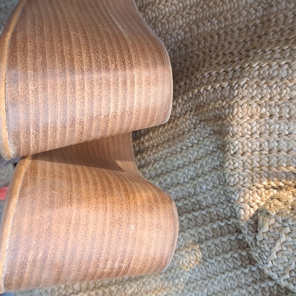 Tory Burch Tan Patti leather sandal Wedges - Picture 8 of 8